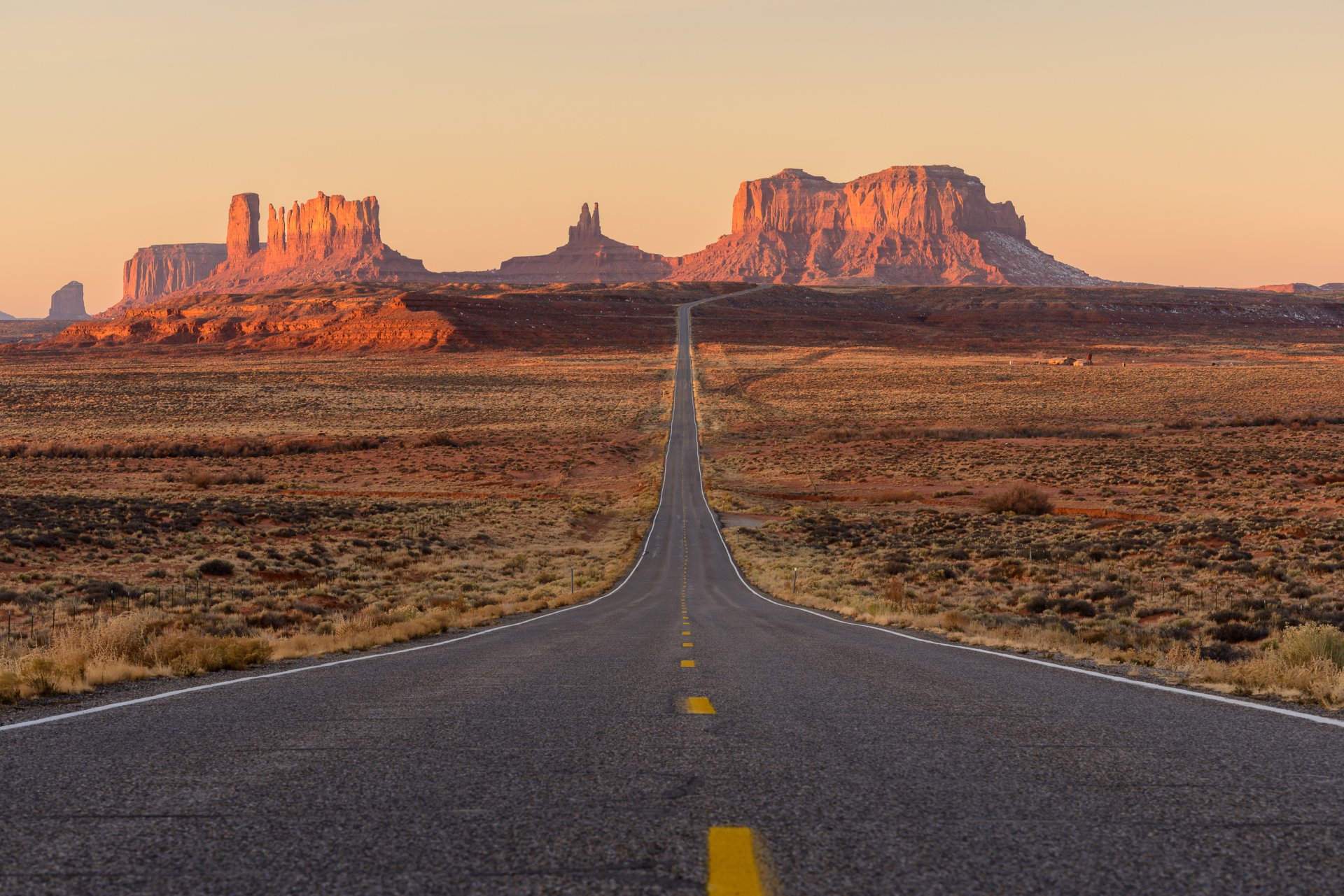 stati uniti utah monument valley rocce deserto strada