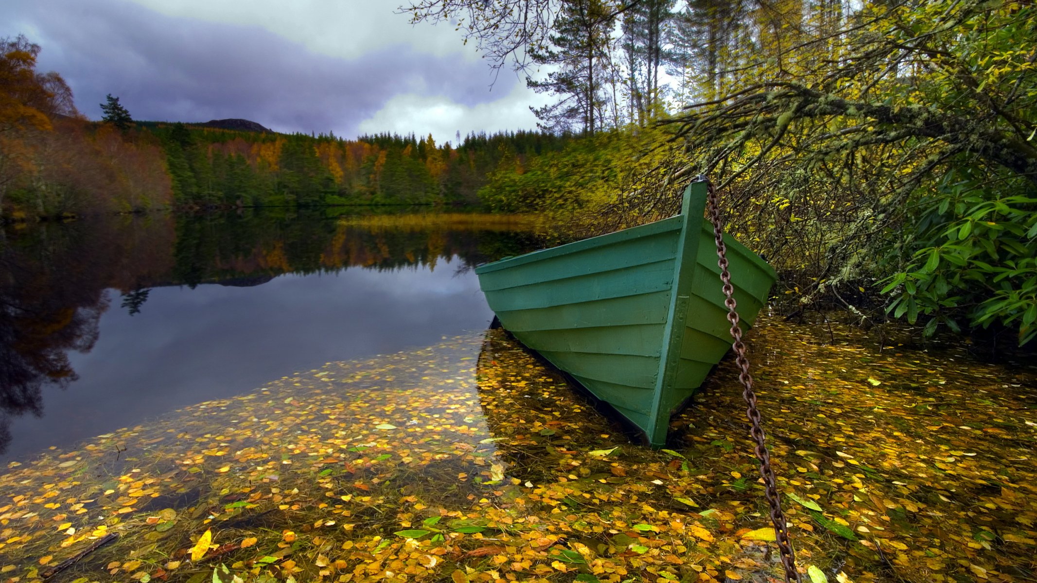 lake boat landscape