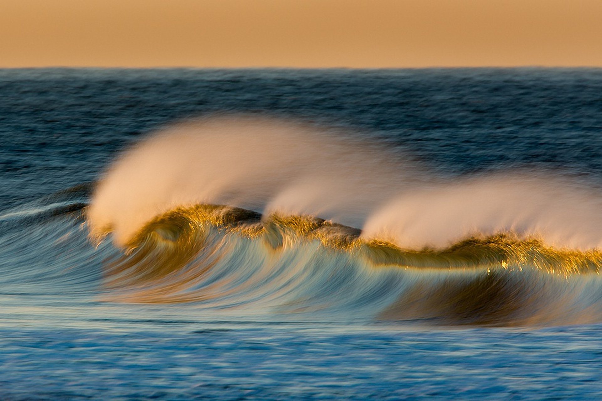 wave ocean sea spray