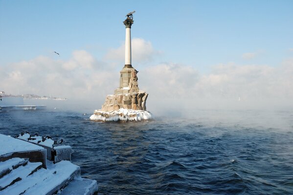 Monument to submerged ships in Sevastopol