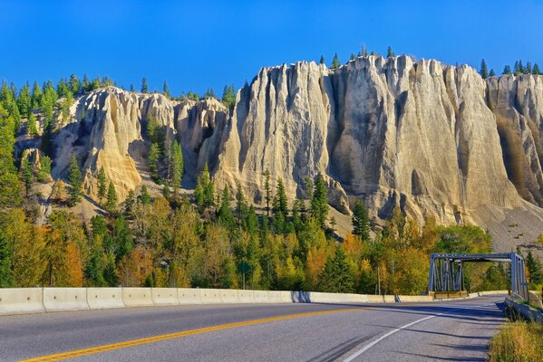 Cliff View Road in Canada