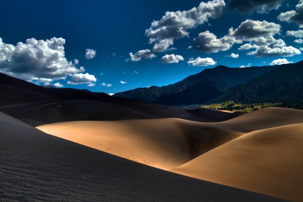 Gorgeous sky in the sand mountains