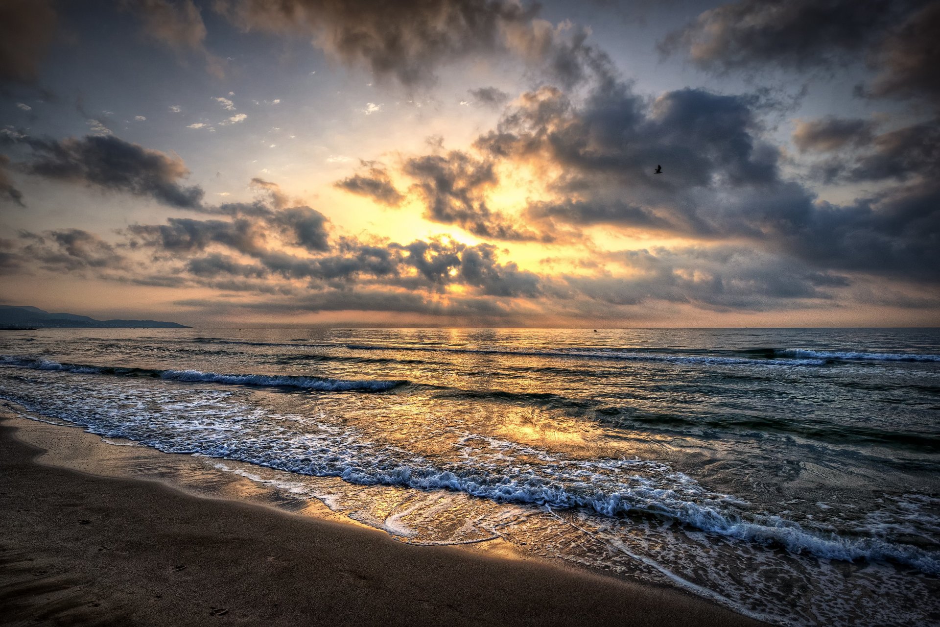 meer wellen ufer sand himmel wolken sonnenuntergang