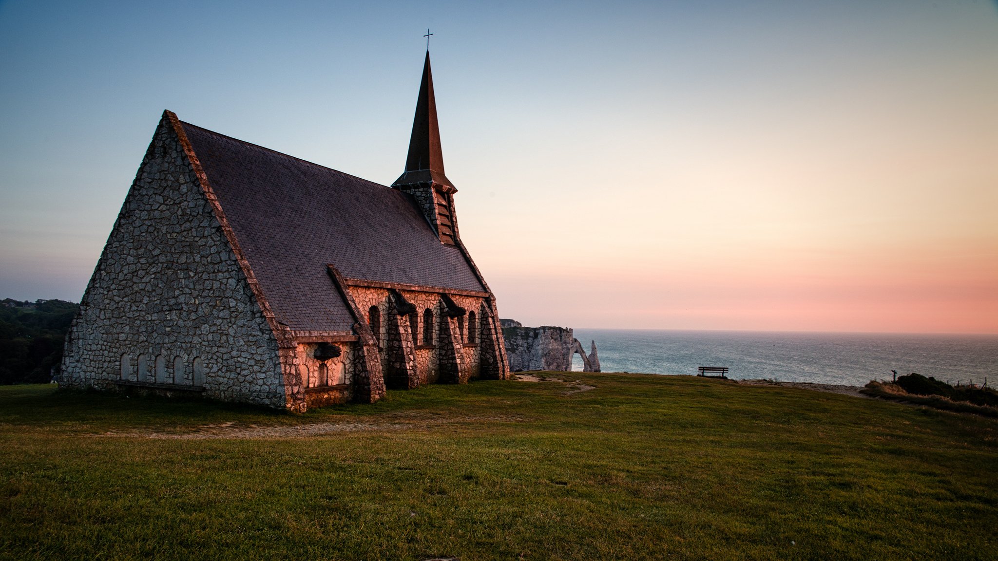 chapelle notre-dame-de-la-garde normandia francia sera mare orizzonte