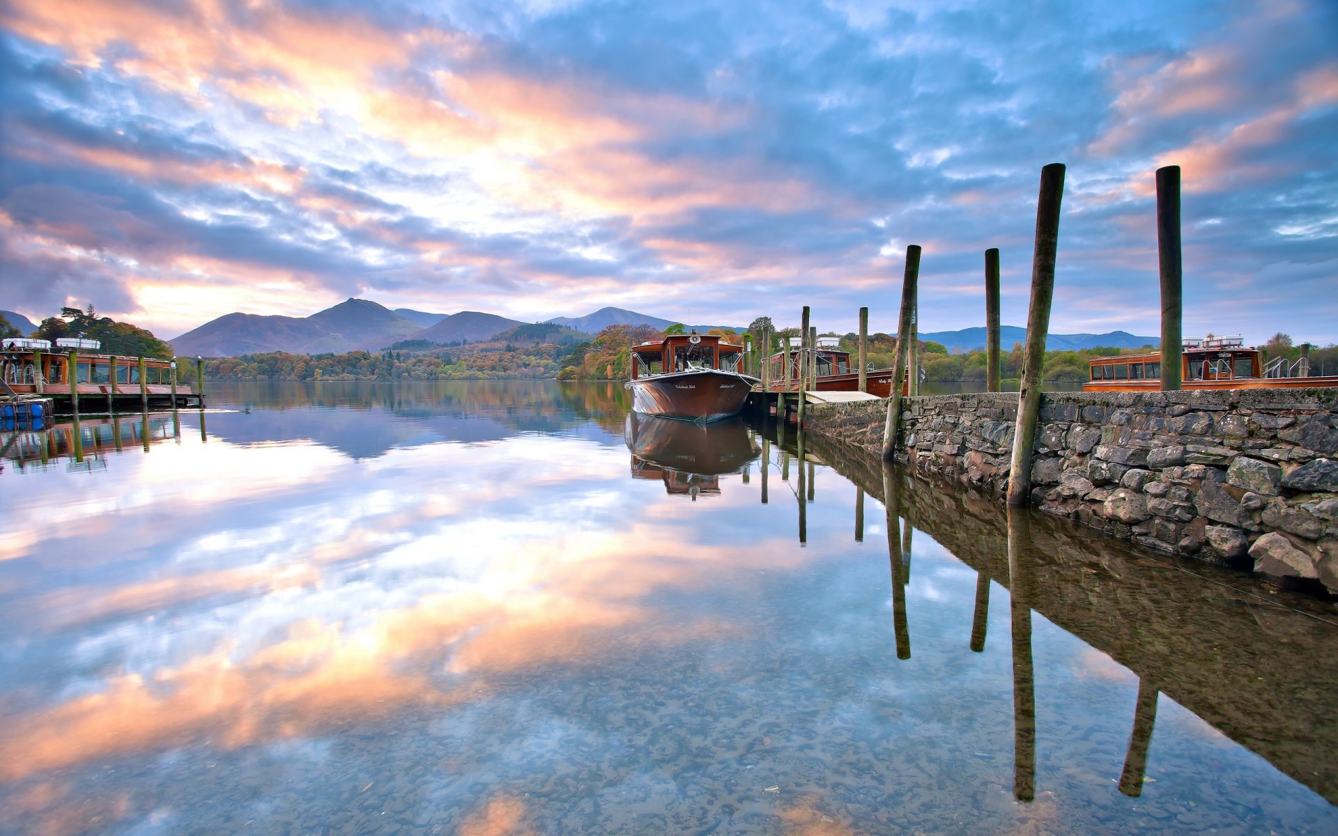 nature paysage bateaux lac ciel nuages automne