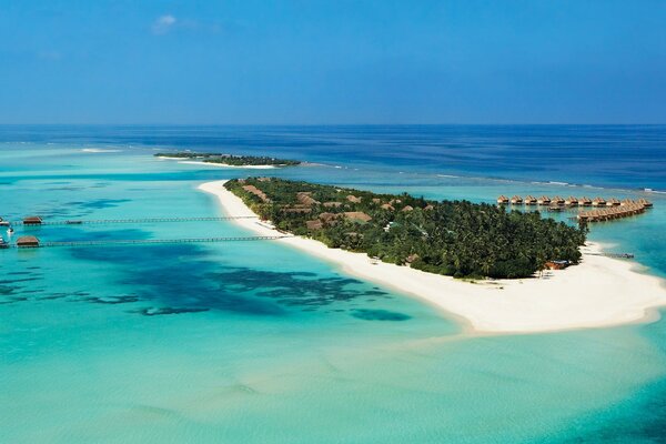 Small islands for relaxing in the ocean