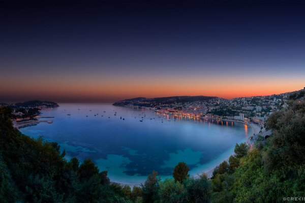 Blaue Bucht in Monaco