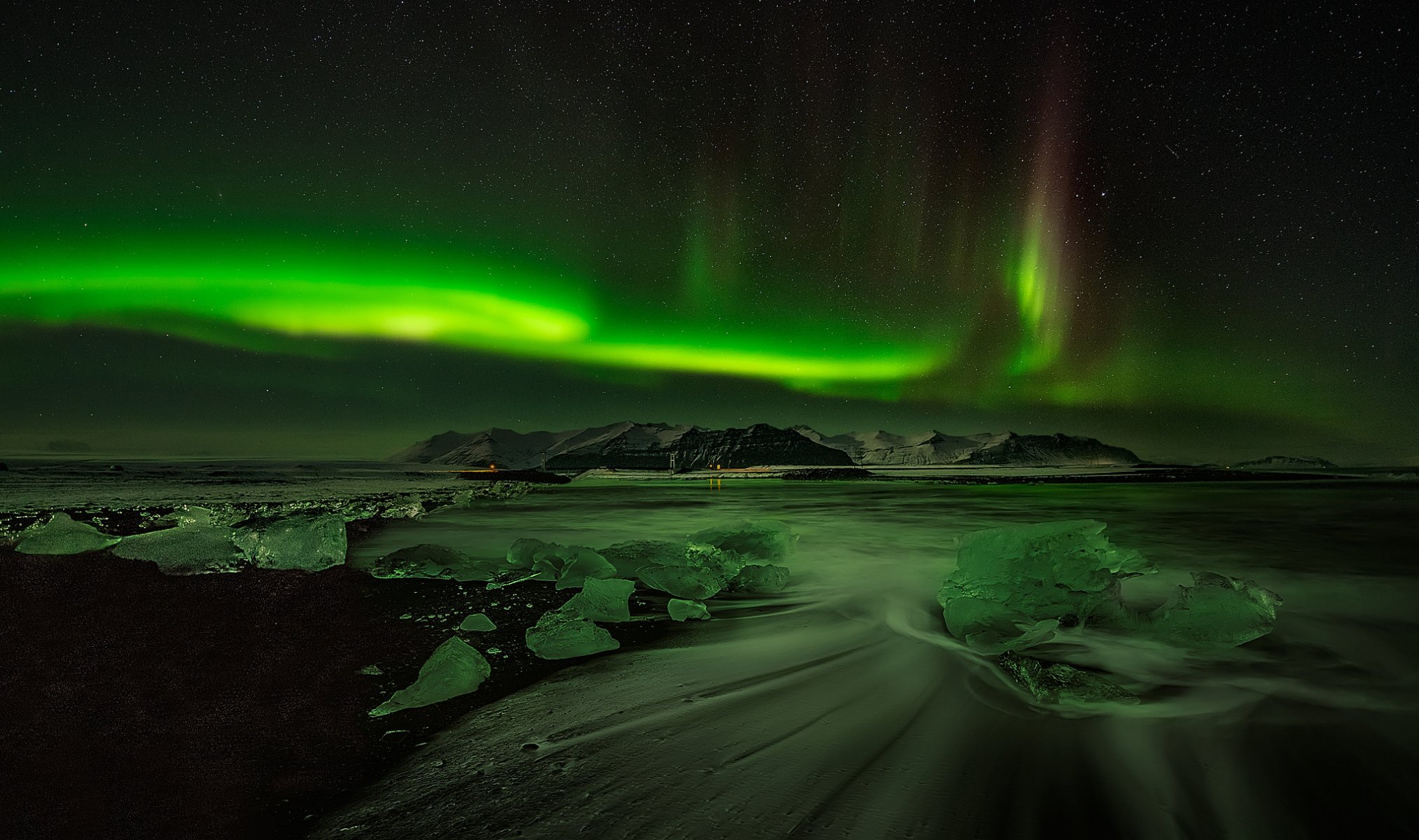 playa frío hielo noche polar aurora boreal