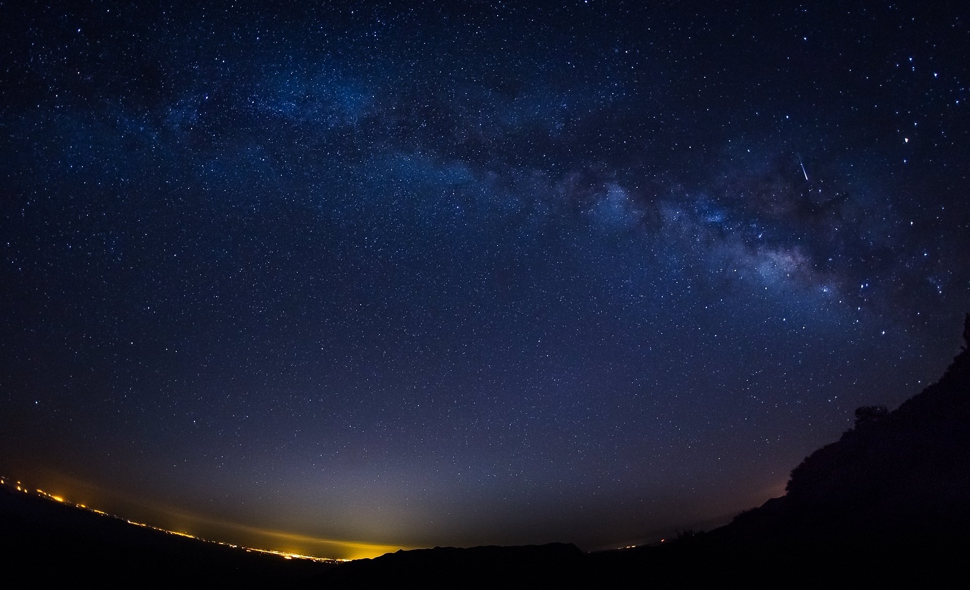 night star milky way lights town