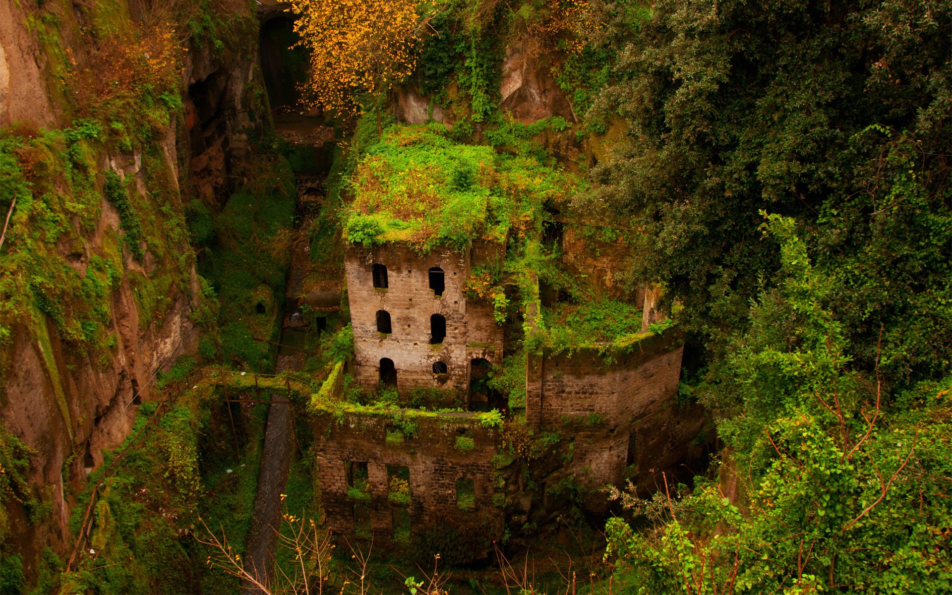 schlucht grün haus gebäude ruinen sorrent verlassenheit