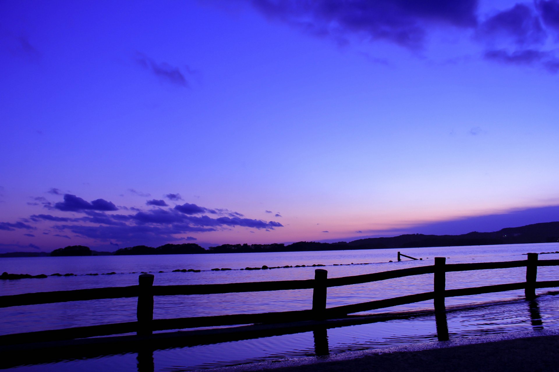 japon mer clôture clôture soir coucher de soleil bleu lilas ciel nuages