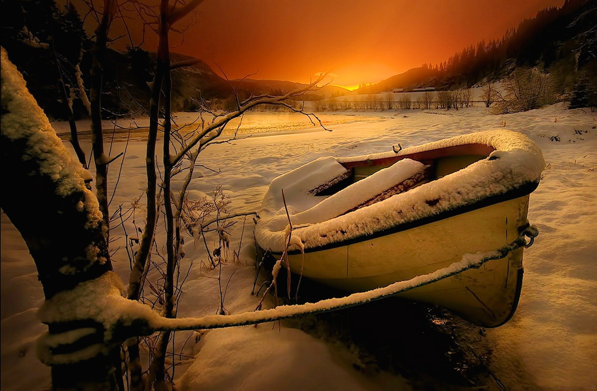 nature bateau rivière arbres montagnes paysage ciel coucher de soleil hiver neige hiver bateau