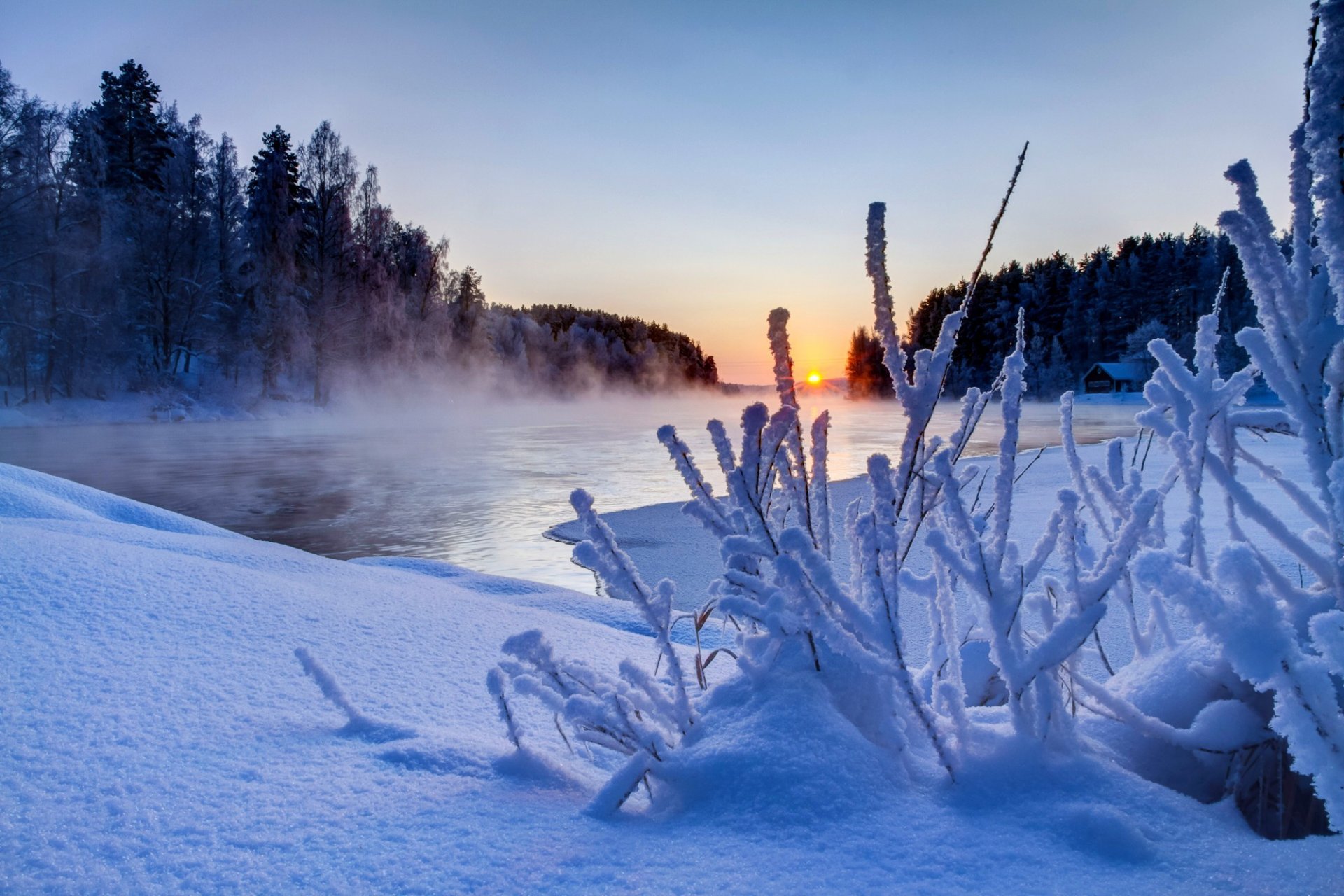 natura inverno tramonto neve fiume cielo nuvole bianco paesaggio inverno sole bianco fresco bello