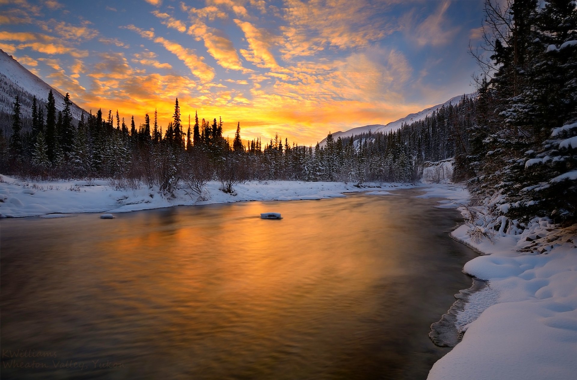 natura inverno tramonto neve fiume cielo nuvole bianco paesaggio inverno sole bianco fresco bello