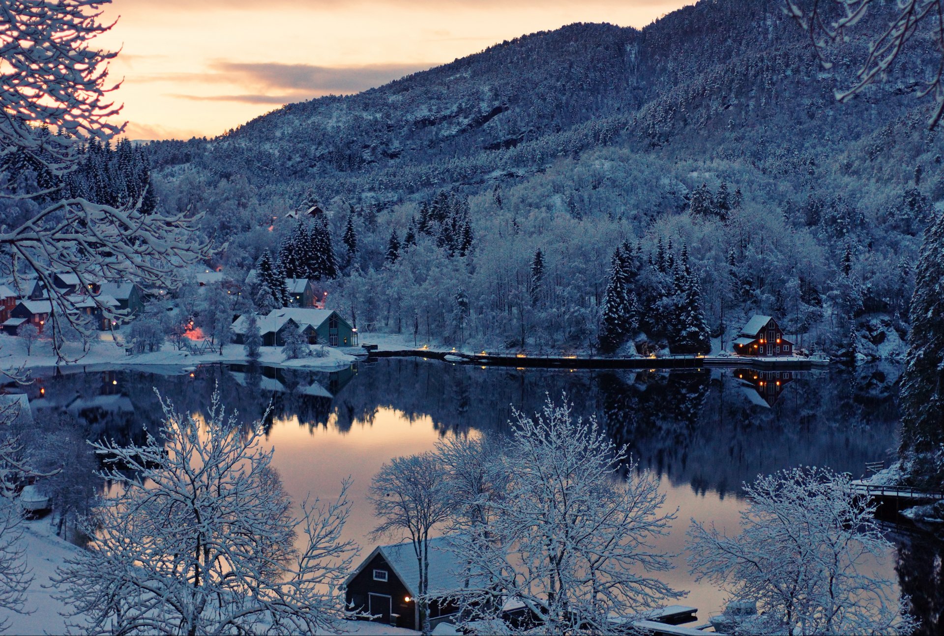 landschaften finnland sonnenuntergang see häuser winter schnee