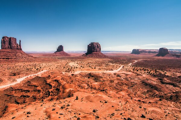 Monument Valley w USA. Pustkowie