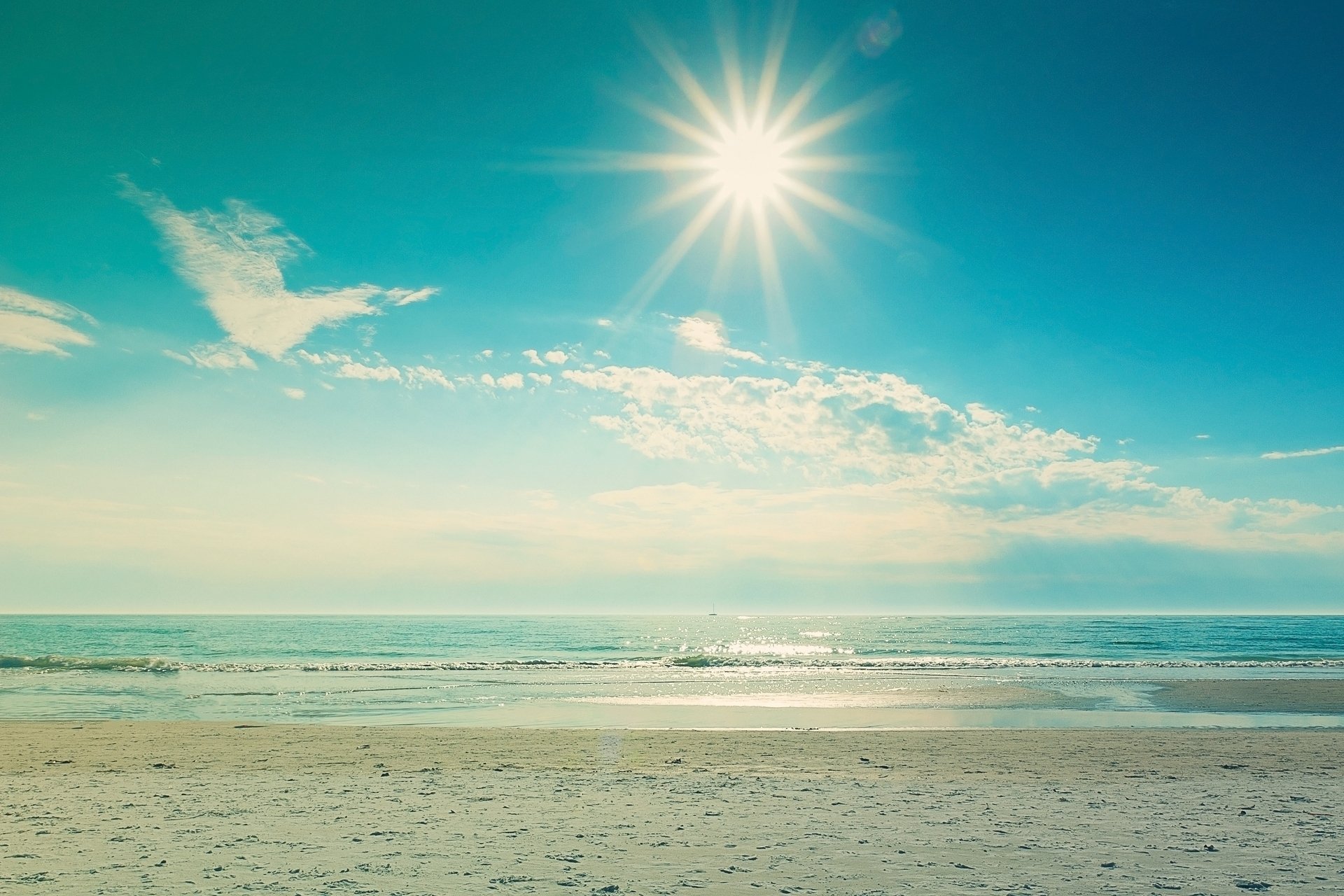 landschaft natur sommer meer wasser wellen wellen sand strand sonne blau himmel wolken reflexion blendung erholung entspannung entspannen ruhe ruhe stille tag morgen hintergrund tapete widescreen vollbild widescreen