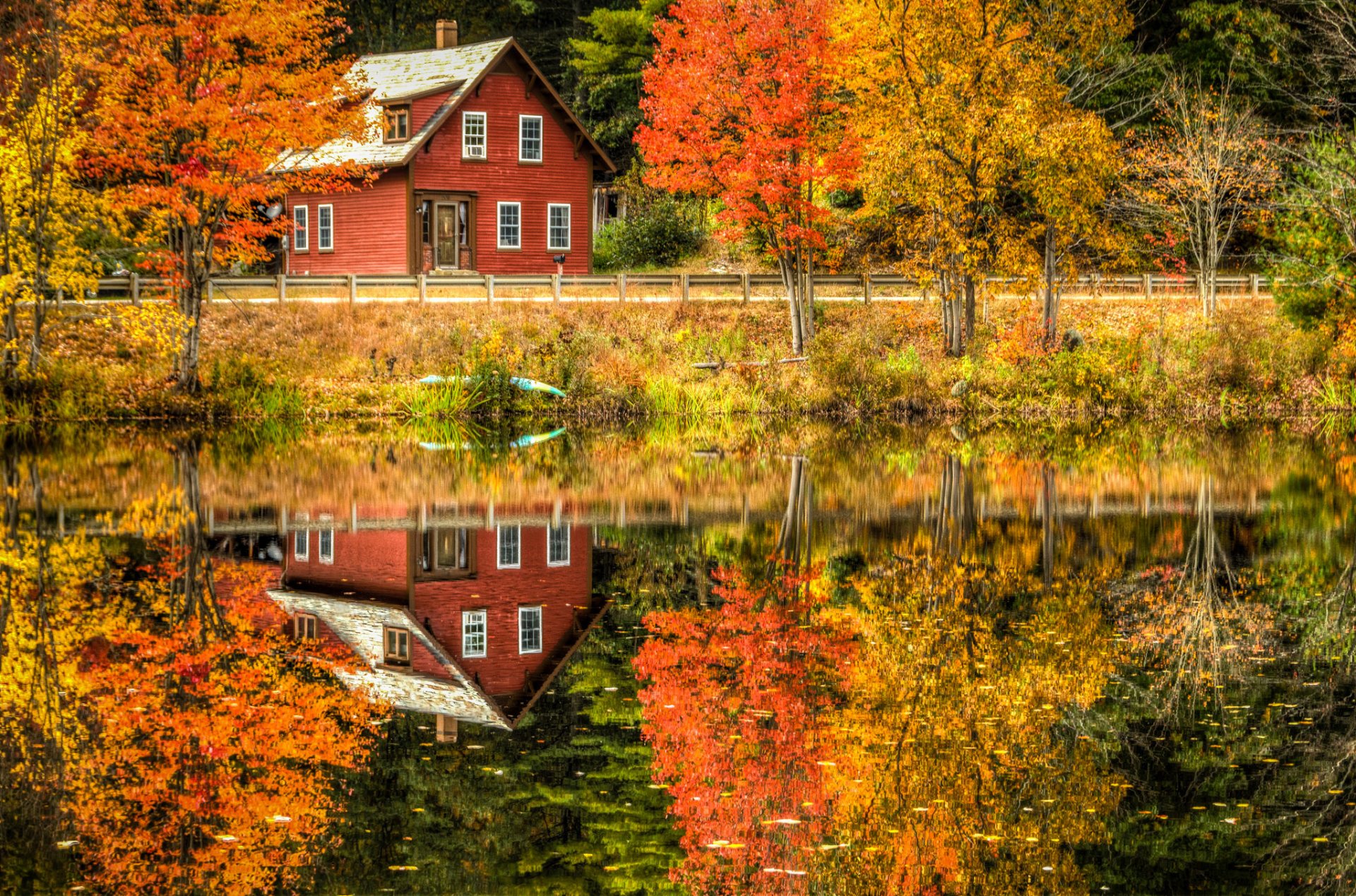 natur straße fluss reflexion blätter landschaft wald bäume herbst villa haus architektur vila haus ansicht cool schön