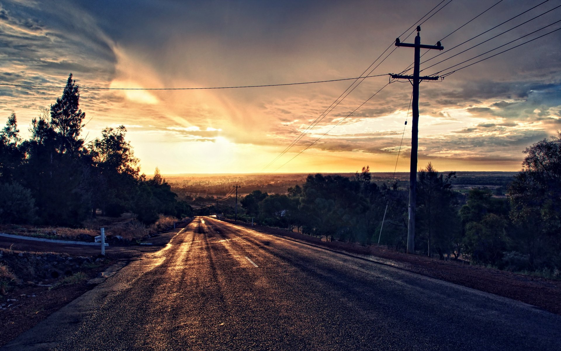 coucher de soleil route paysage