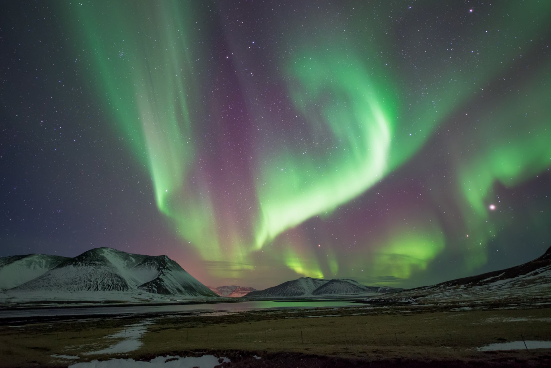 islande snæfellsnes peninsula aurores boréales montagnes nuit étoiles printemps mars par conor macneill