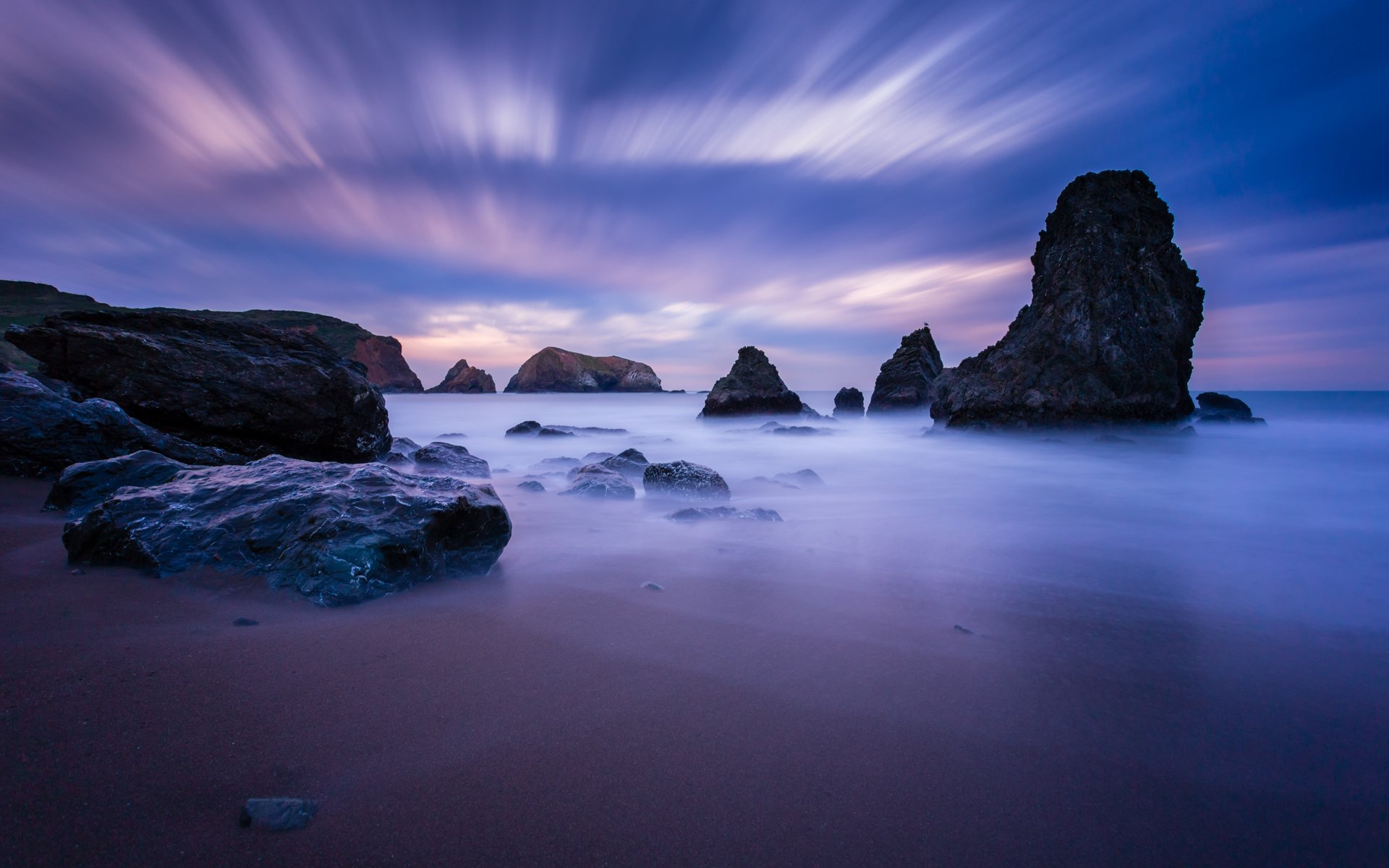 estados unidos california océano estrecho calma costa piedras rocas noche azul lila cielo