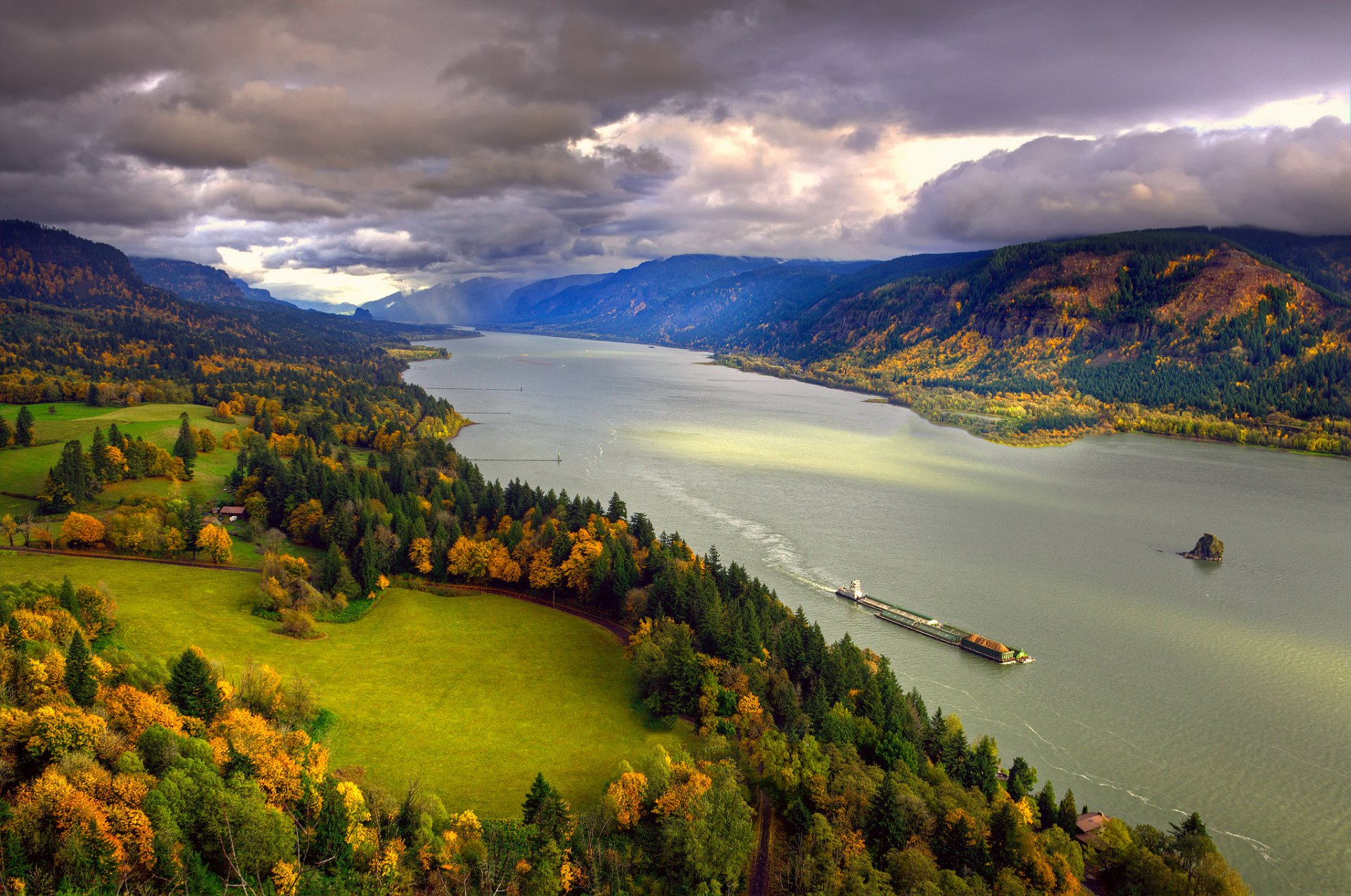 nord america fiume colombia autunno novembre cielo nuvole coste