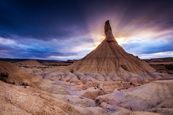 Puesta de sol en el parque nacional Bardenas reales