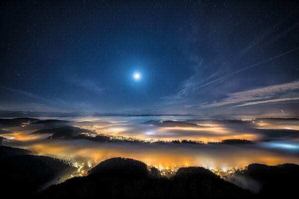 Vista delle montagne dall alto in Svizzera