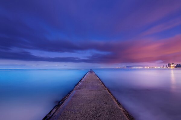 Costa nocturna de Estados Unidos, calma total