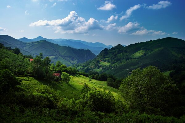 Nuvole sulle montagne cantabriche