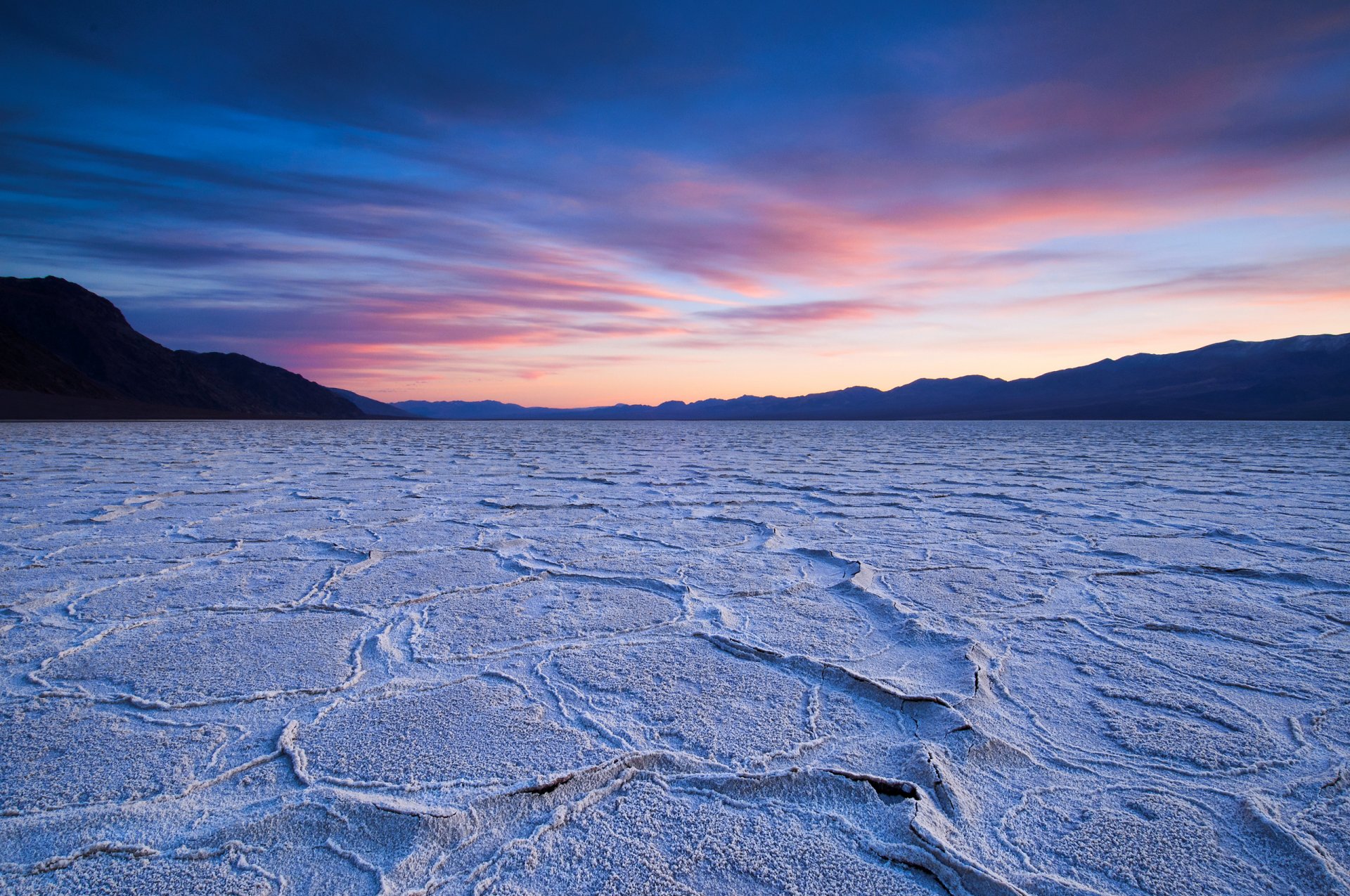 puesta de sol cielo seco lago desierto