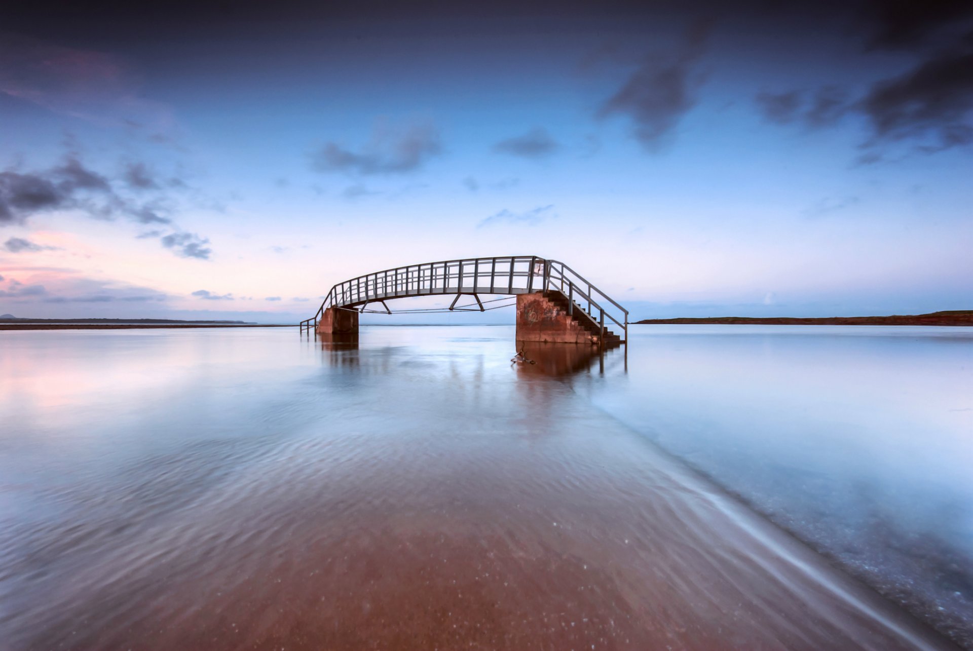 reino unido escocia costa mar puente noche cielo nubes nubes