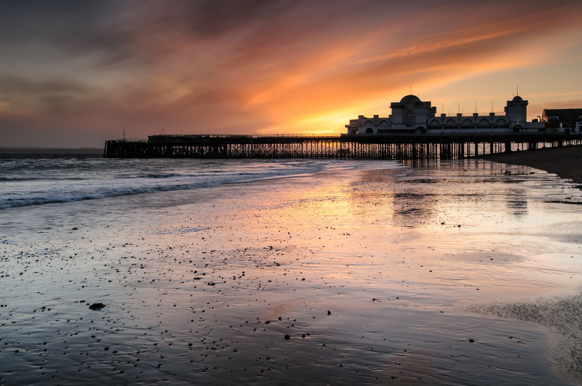 reino unido inglaterra mar estrecho muelle costa tarde puesta del sol cielo nubes