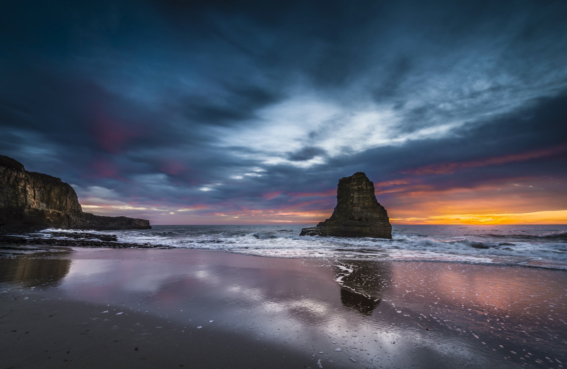 etats-unis californie océan côte rochers soir coucher de soleil ciel nuages