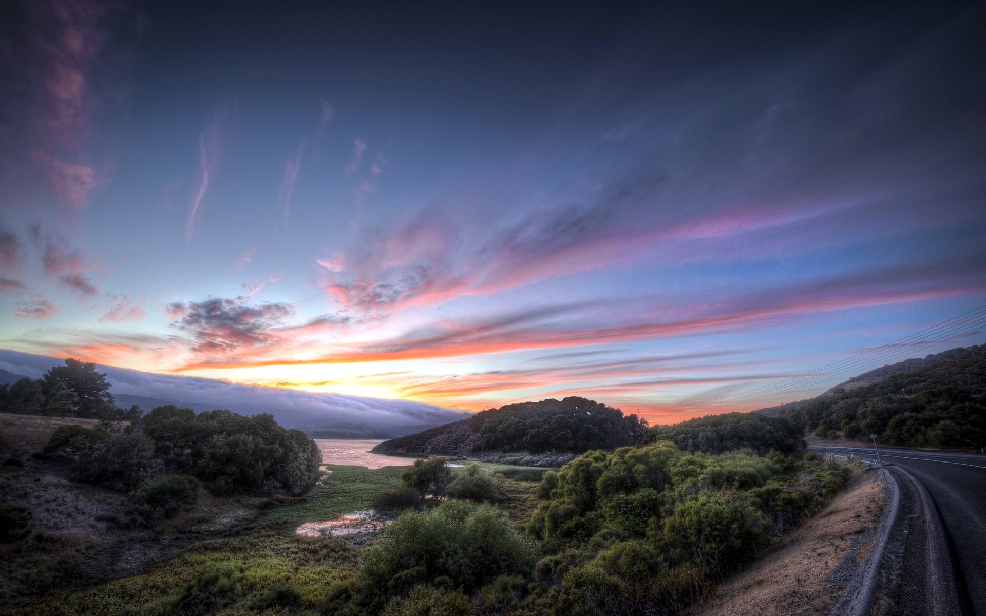 camino puesta de sol paisaje