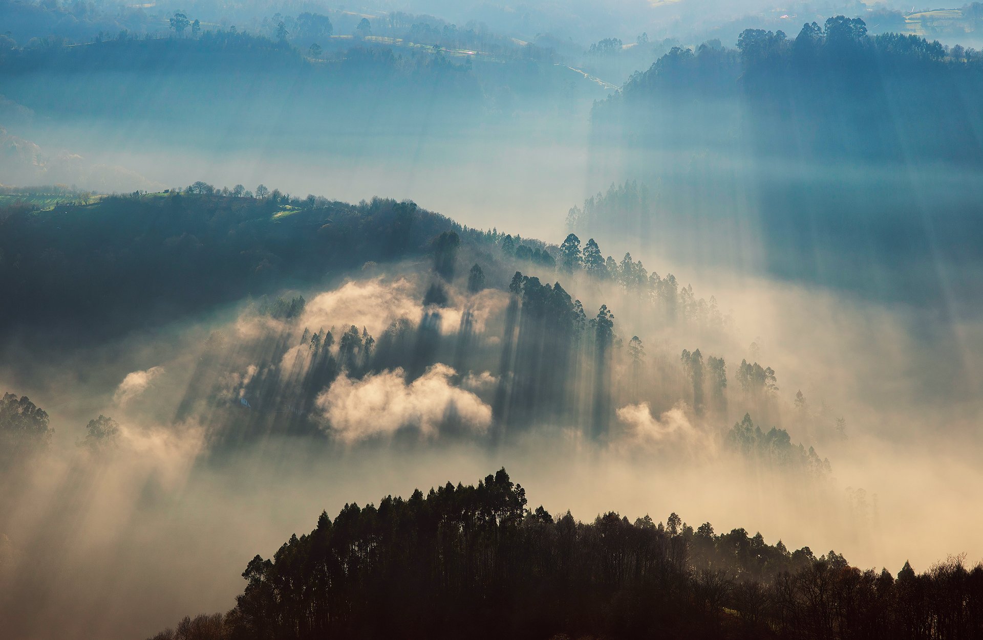 gran bretagna mattina luce raggi valle nebbia