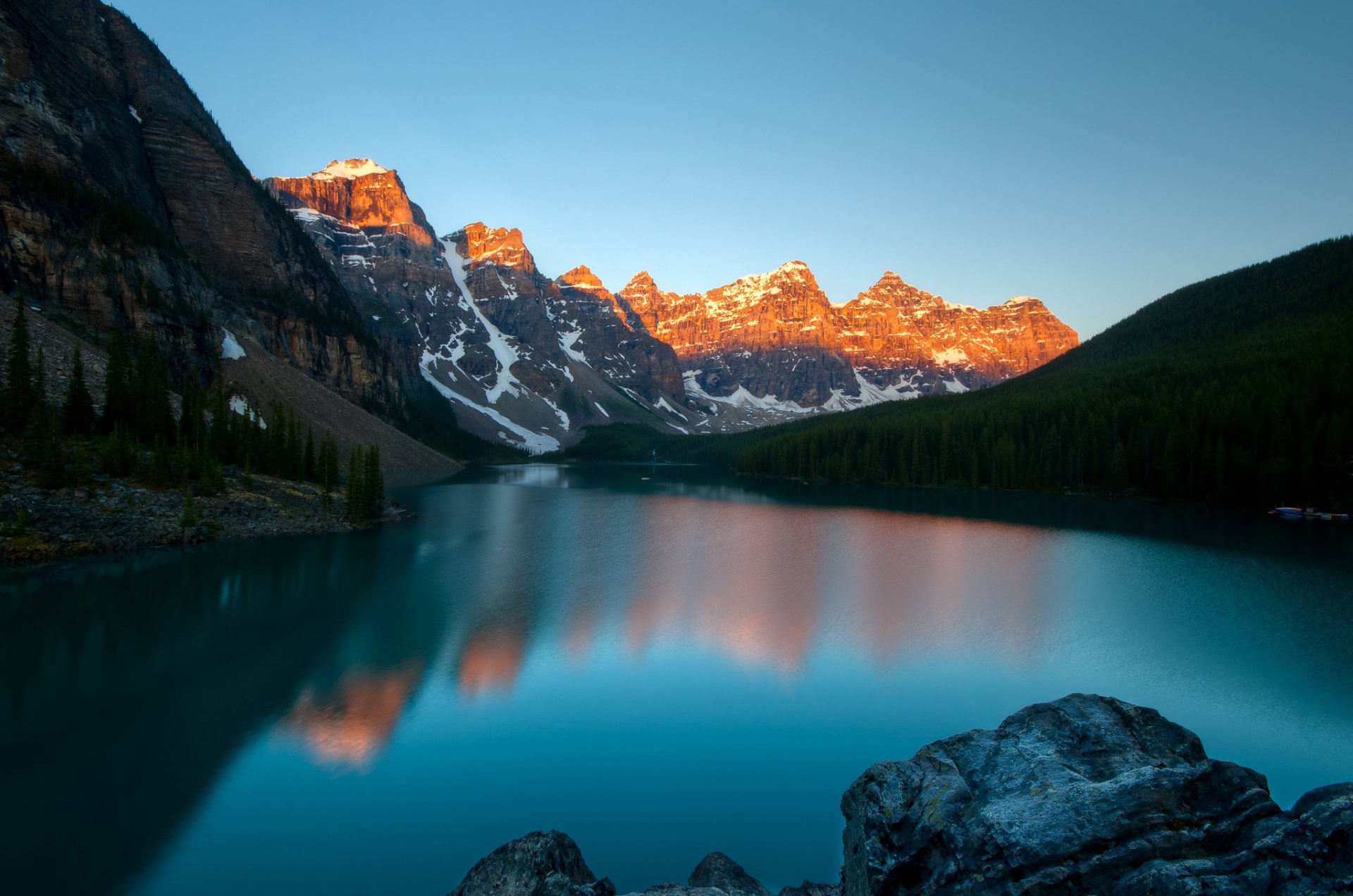 moraine valle dei dieci picchi parco nazionale di banff canada banff parco nazionale glaciale lago montagne mattina luce