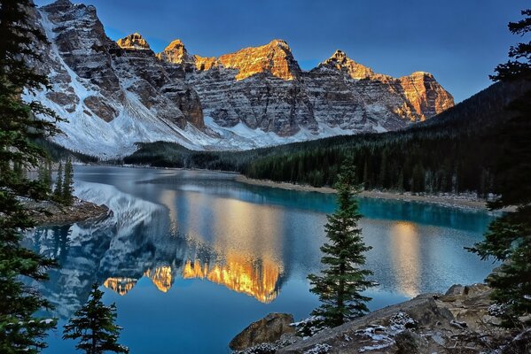 Valley of the Ten Peaks and Lake Moraine