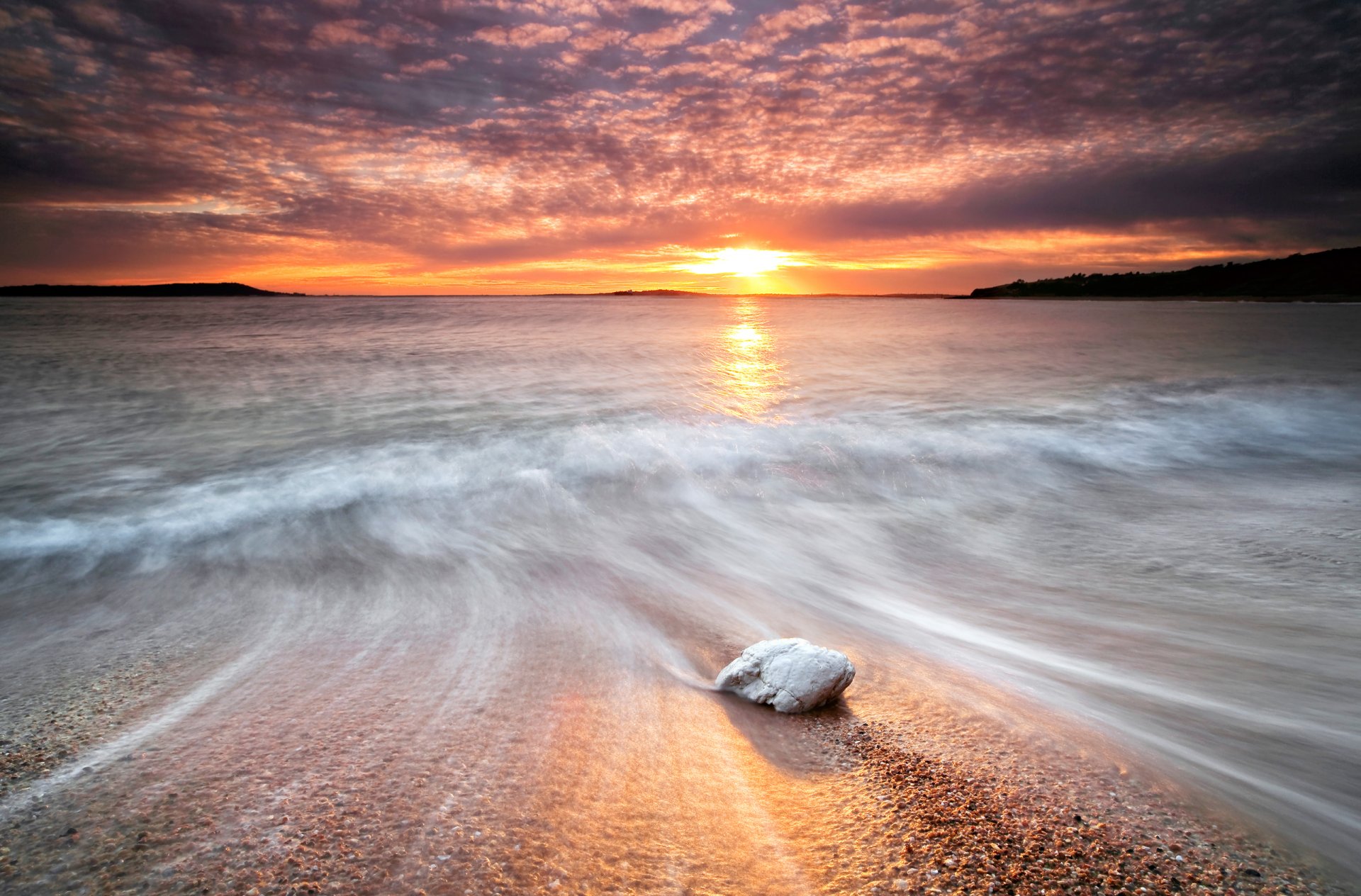 mar agua arroyos olas exposición piedra piedras orilla sol cielo puesta de sol camino brillo