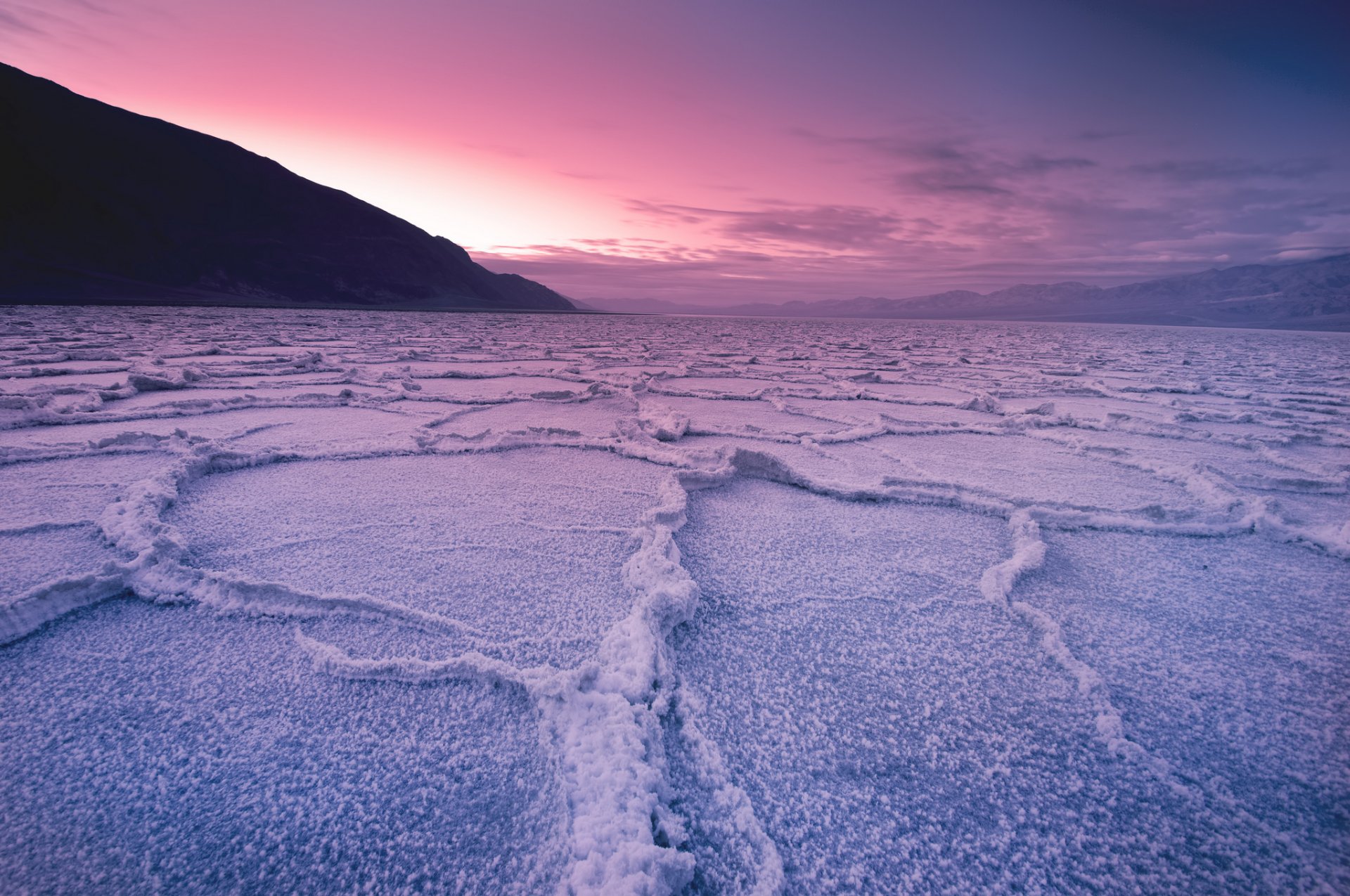 usa kalifornien death valley nationalpark salzwiesen berg abend himmel wolken sonnenuntergang