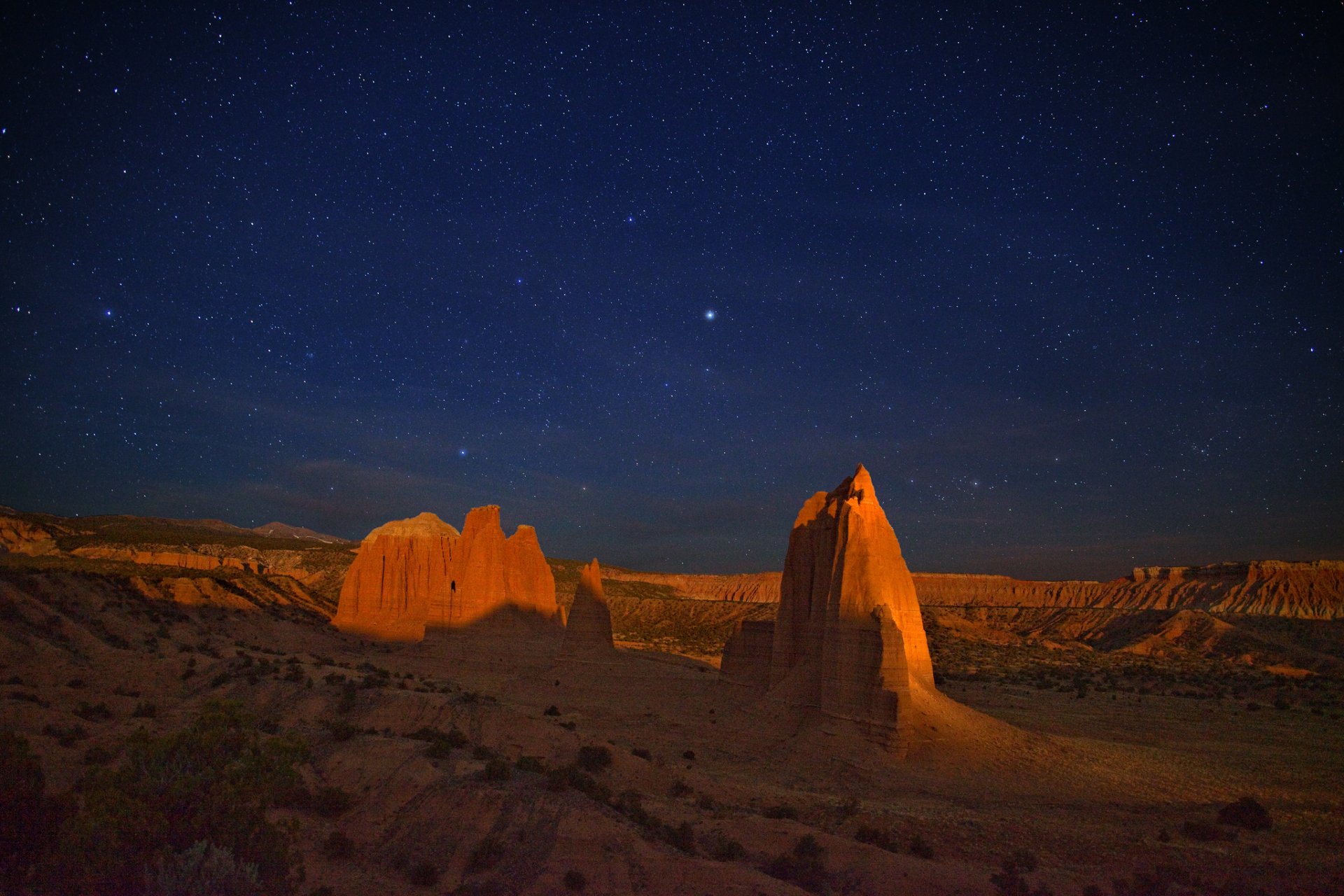 night desert rock canyon