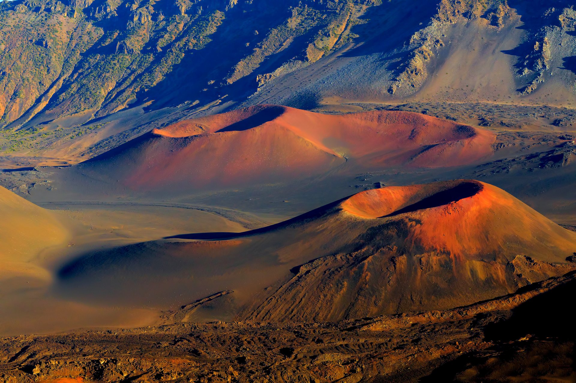 parc national de haleakala maui hawaii volcans cratère