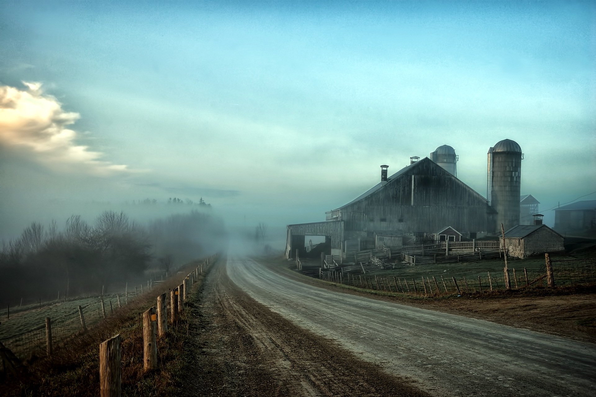 дорога забор туман пейзаж hdr