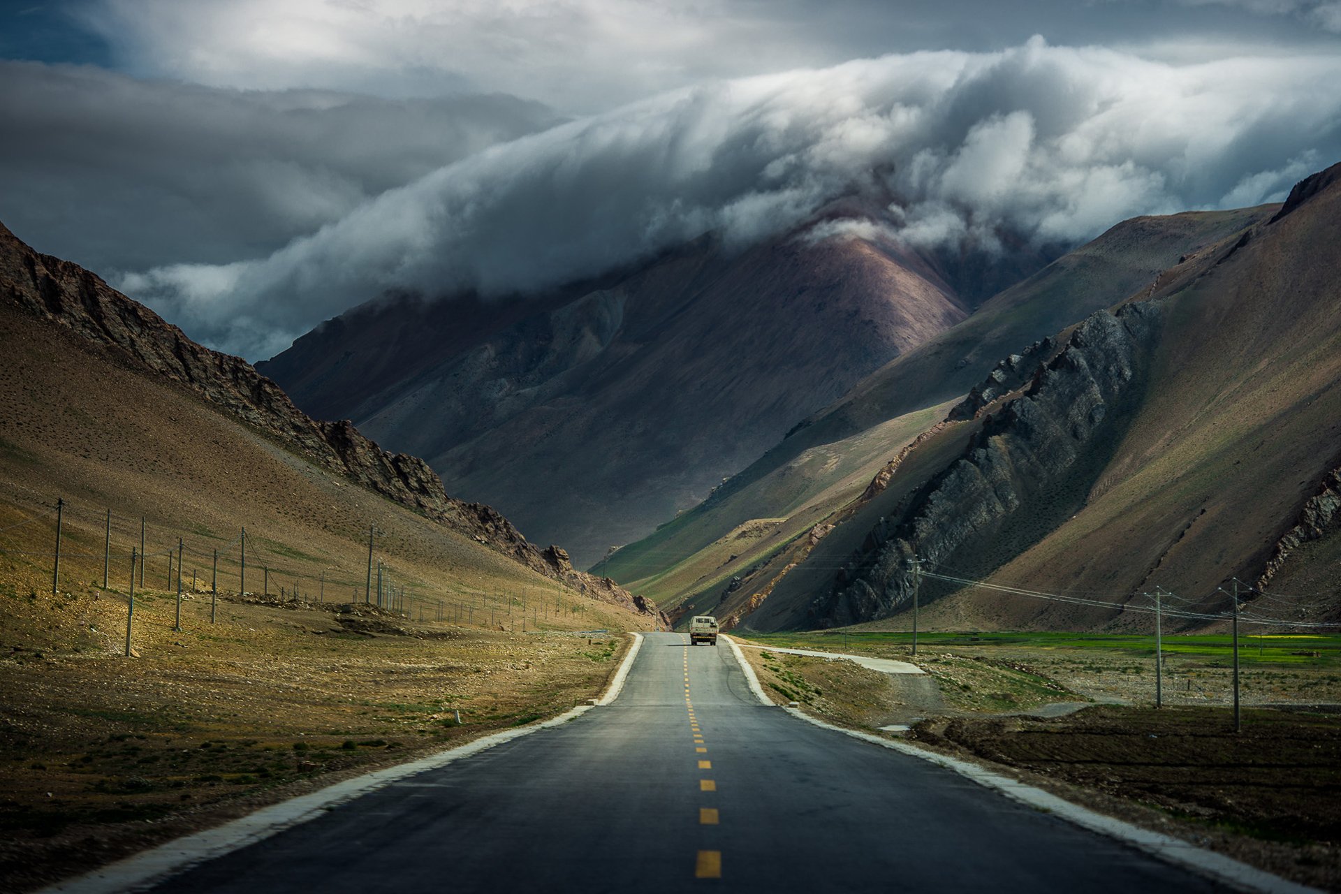 berge tibet straße auto wolken wolken