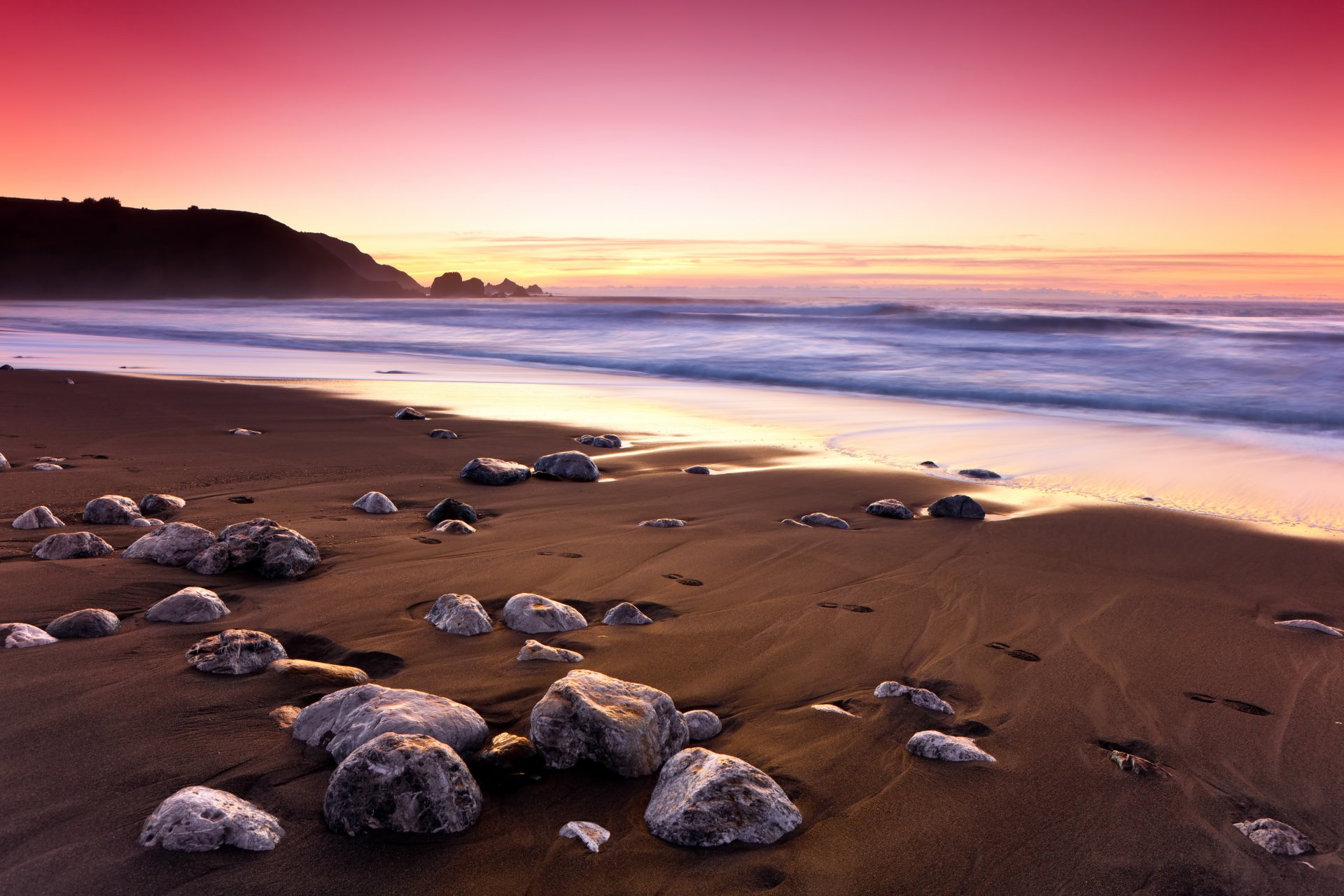 sonnenuntergang ozean felsen ufer steine sand spuren