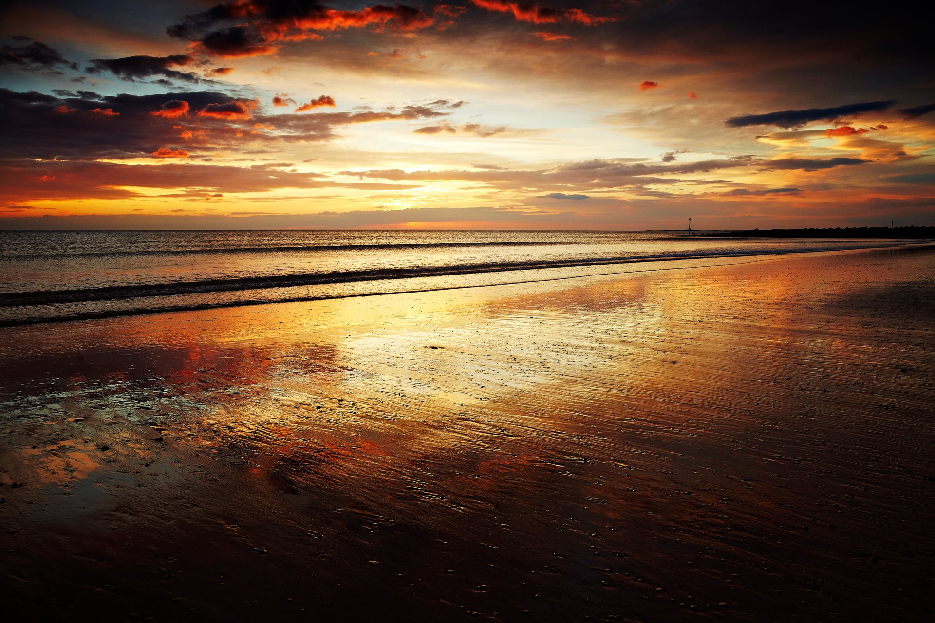 tarde puesta del sol playa mar cielo
