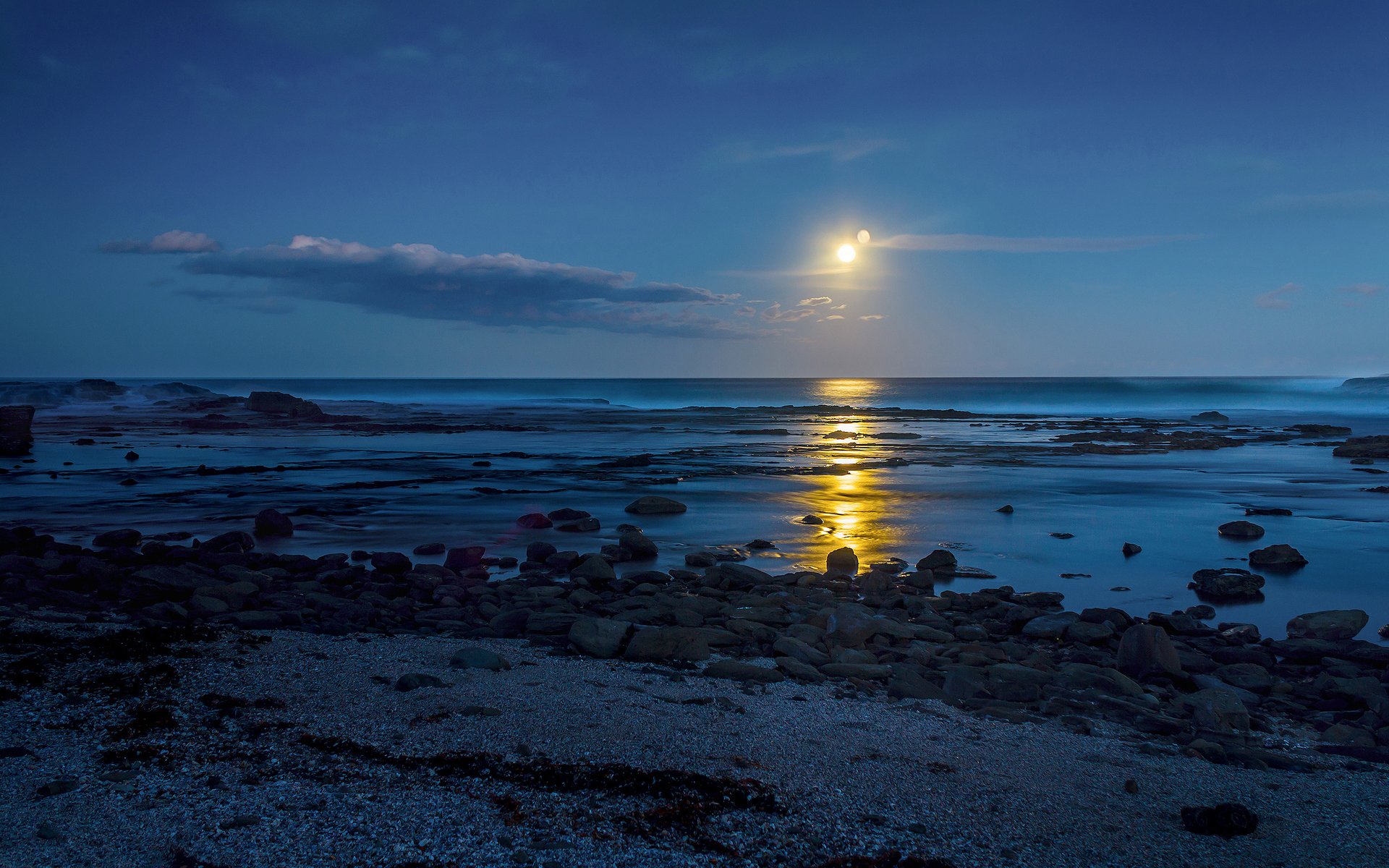 mondschein ufer steine sand meer wasser licht mond gehweg plaques