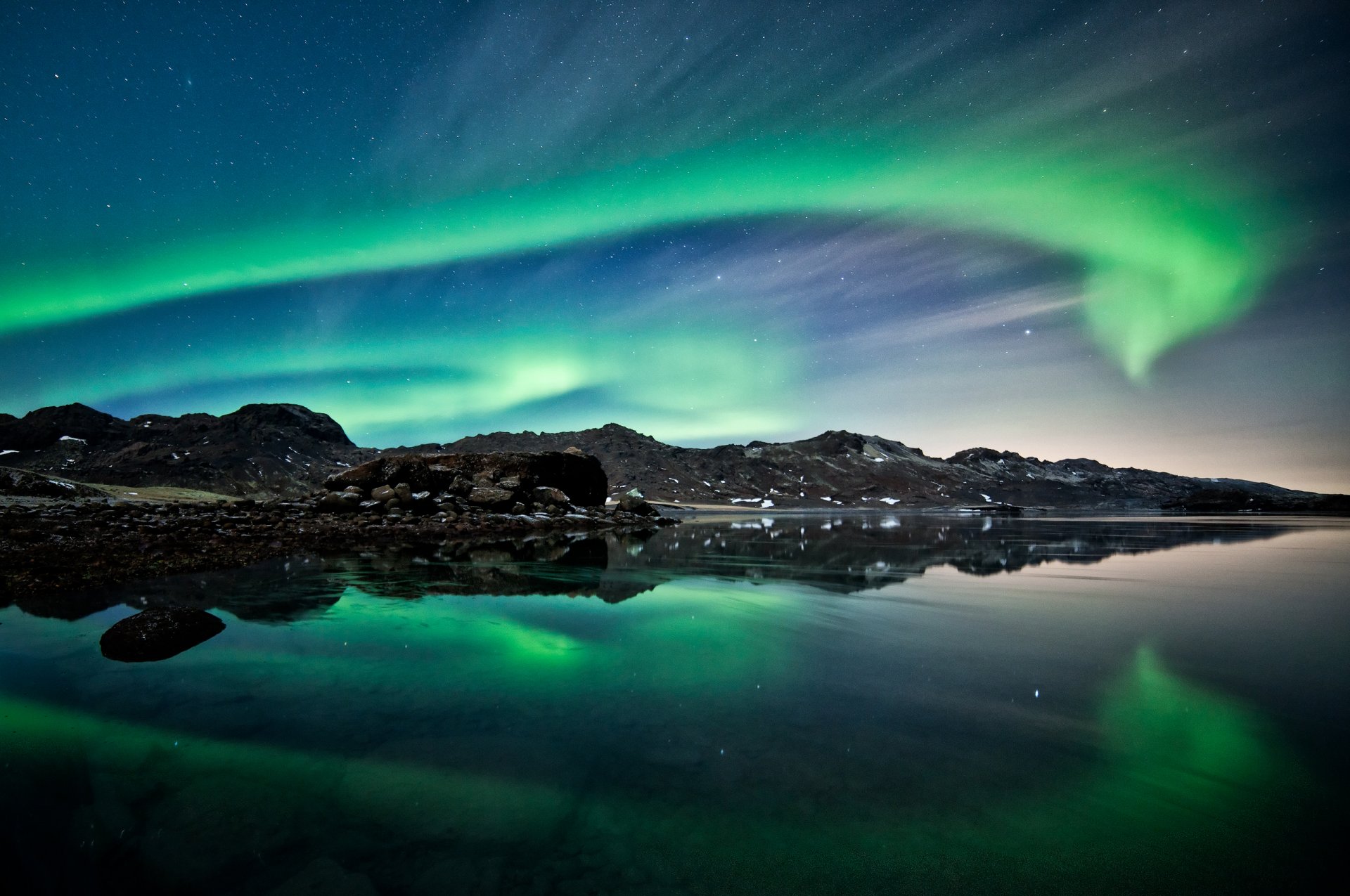 meer himmel felsen berge nacht nordlicht ausstrahlung