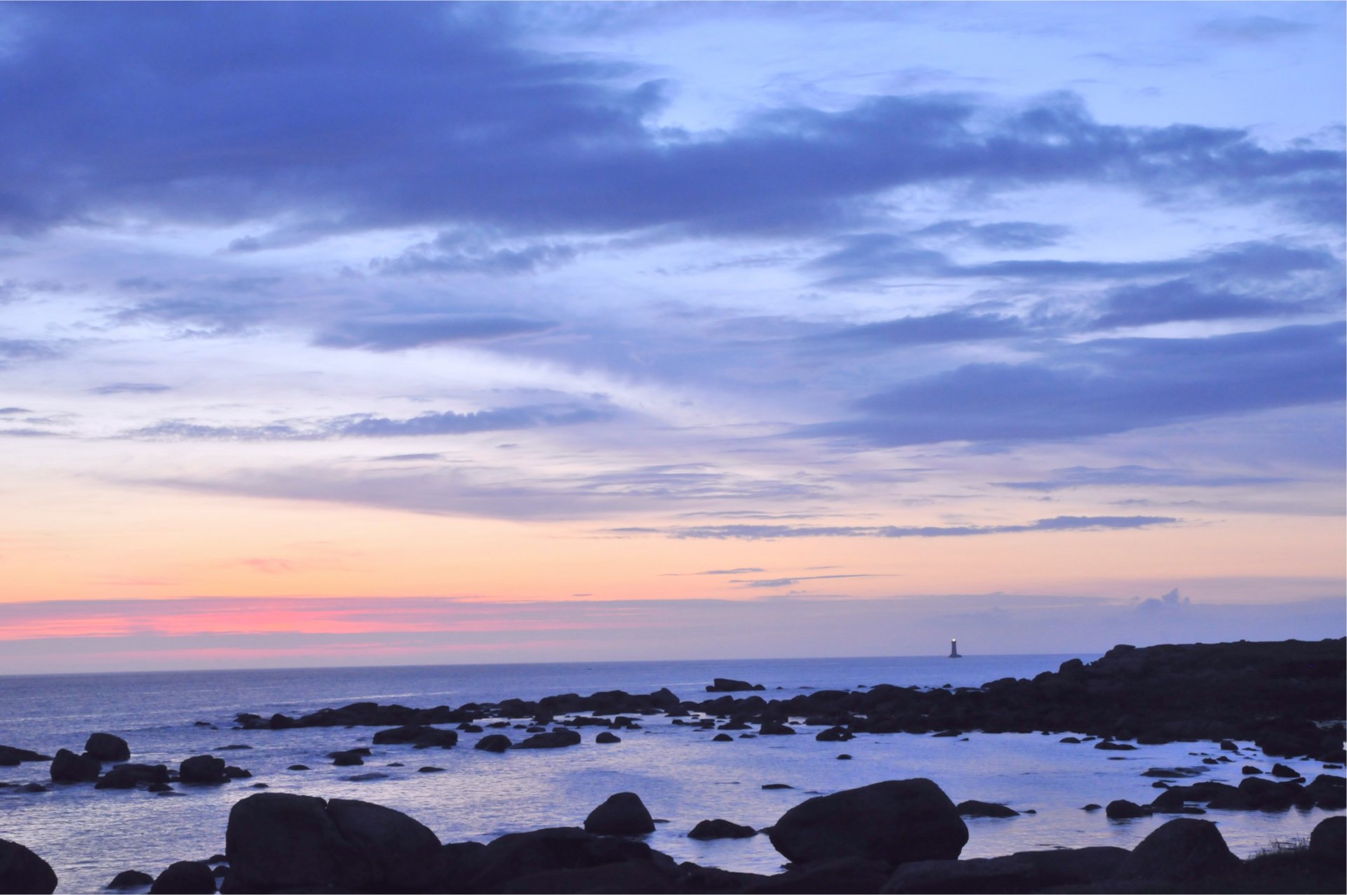 night twilight sunset sky clouds sea ocean beach stones lighthouse away