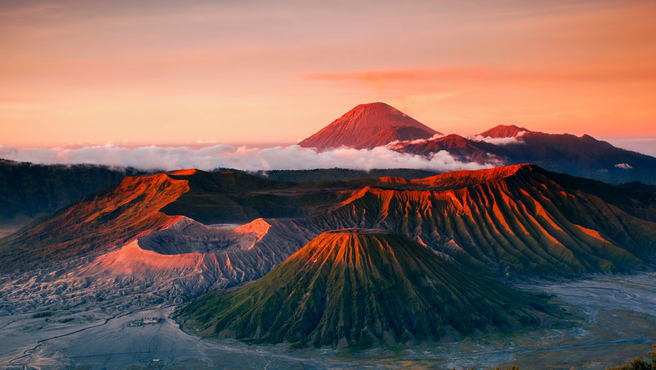 indonesia java tenger of bromine volcano mountain